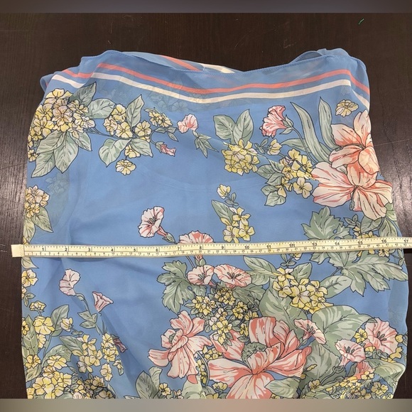 Max Studio Light Blue Floral Handkerchief Blouse Shirt Size Small - Picture 6 of 11